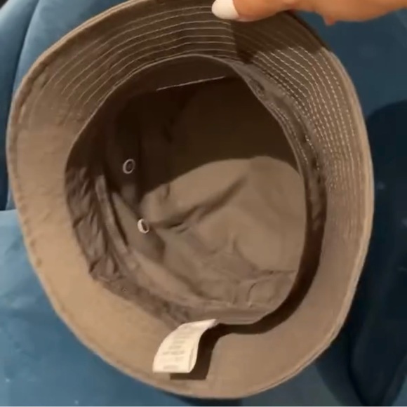 HOMME + ESSENTIAL Bucket Hat - Picture 5 of 5